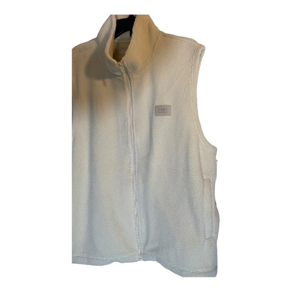 𝅺NN07 NIL 3441 RELAXED FLEECE VEST in cream - Picture 7 of 14